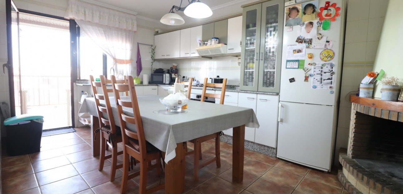 Sale - Apartment / flat -
Dolores - Dolores - Town