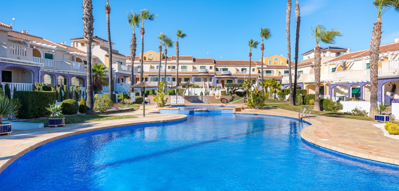 Sale - Apartment / flat -
Ciudad Quesada - Ciudad Quesada - Rojales