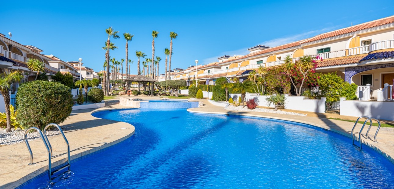 Sale - Apartment / flat -
Ciudad Quesada - Ciudad Quesada - Rojales