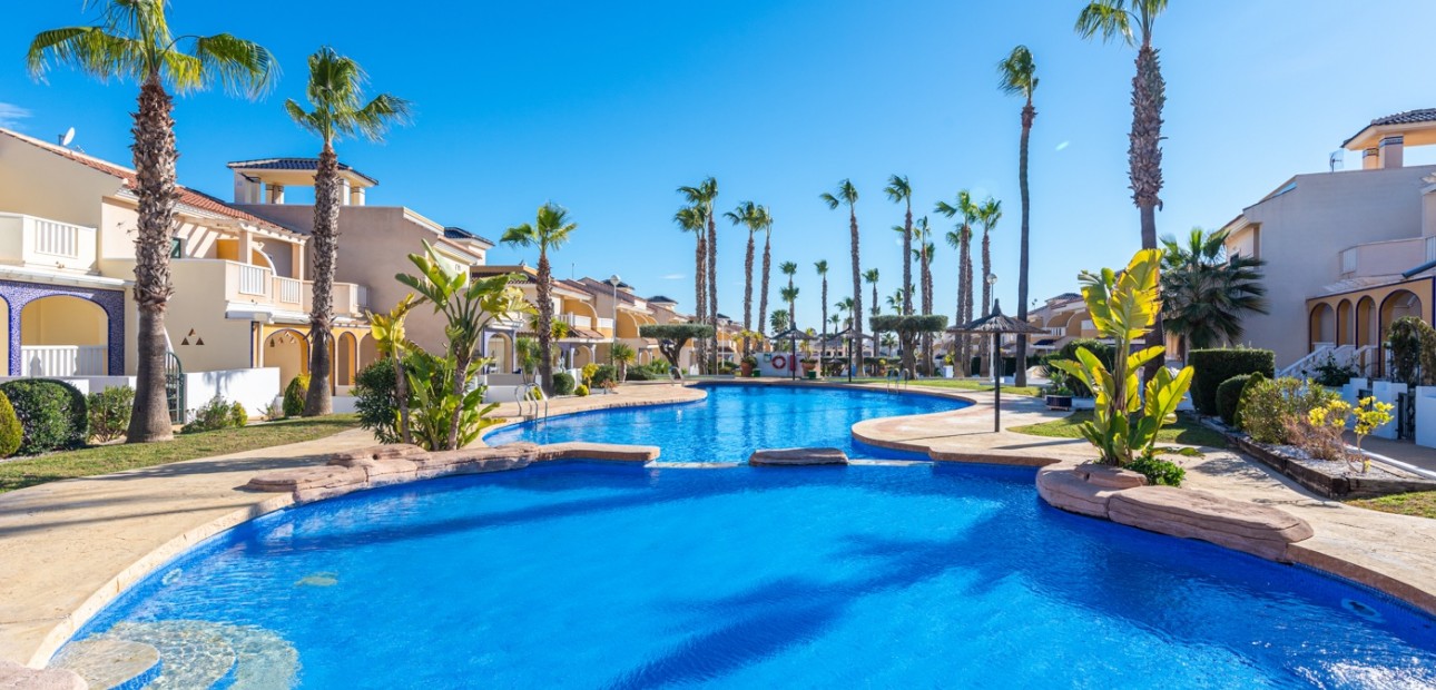 Sale - Apartment / flat -
Ciudad Quesada - Ciudad Quesada - Rojales