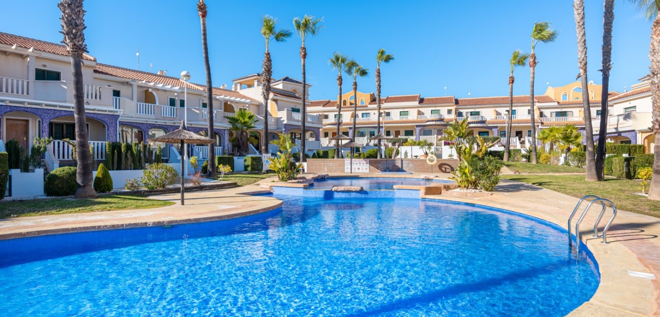 Sale - Apartment / flat -
Ciudad Quesada - Ciudad Quesada - Rojales