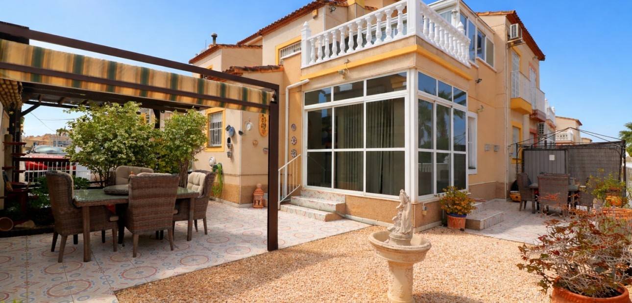 Sale - Semi Detached Villa -
Algorfa - Montebello