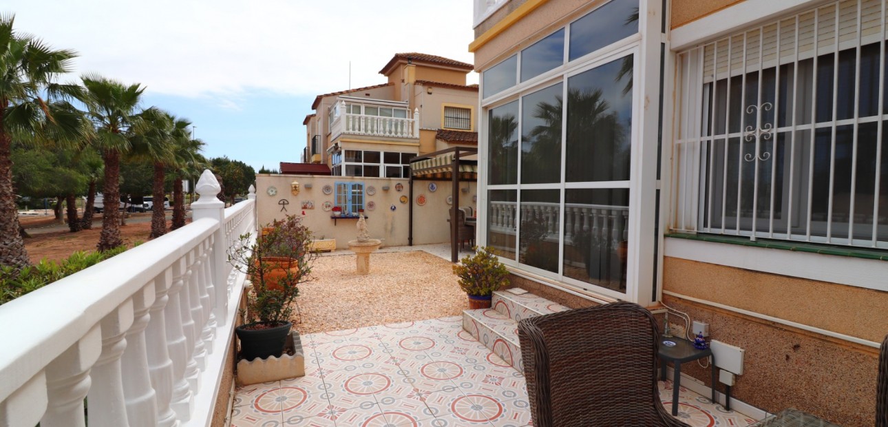 Sale - Semi Detached Villa -
Algorfa - Montebello