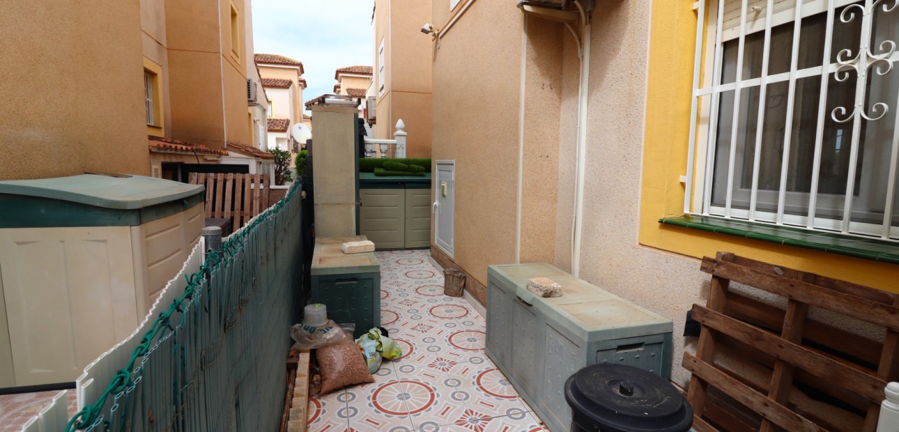 Sale - Semi Detached Villa -
Algorfa - Montebello