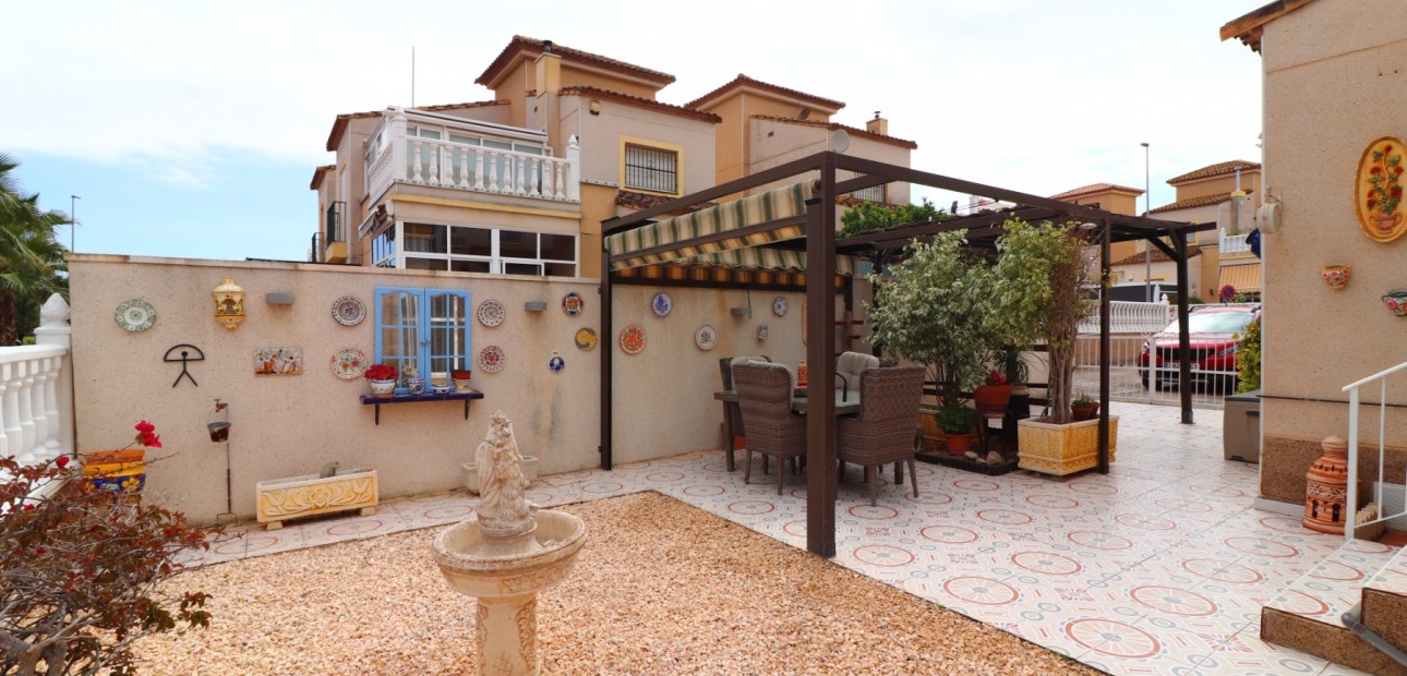 Sale - Semi Detached Villa -
Algorfa - Montebello