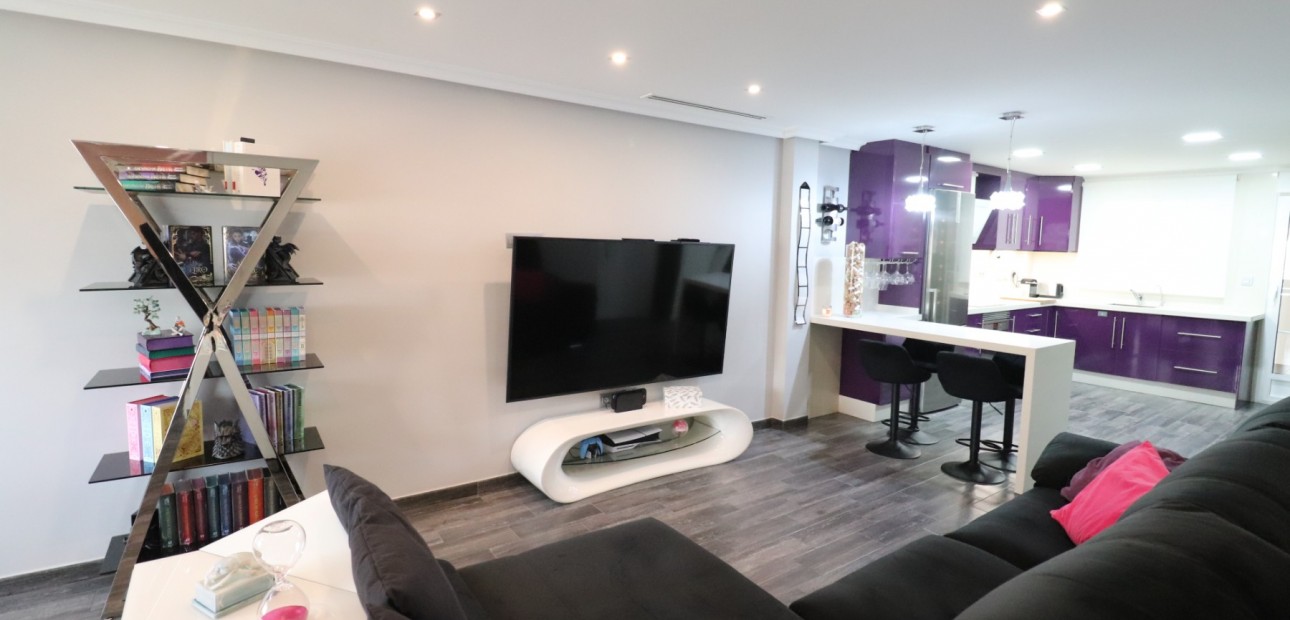 Sale - Townhouse -
Redovan - Redovan - Town