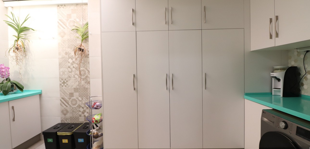 Sale - Townhouse -
Redovan - Redovan - Town