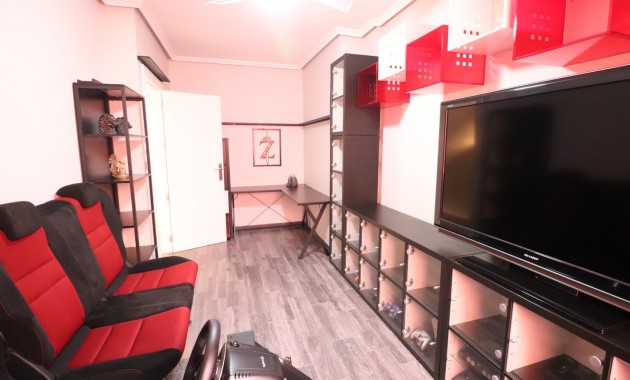 Sale - Townhouse -
Redovan - Redovan - Town