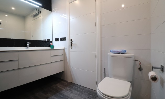 Sale - Townhouse -
Redovan - Redovan - Town