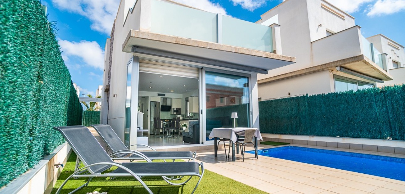 Sale - Villa -
San Pedro del Pinatar - Lo Pagan