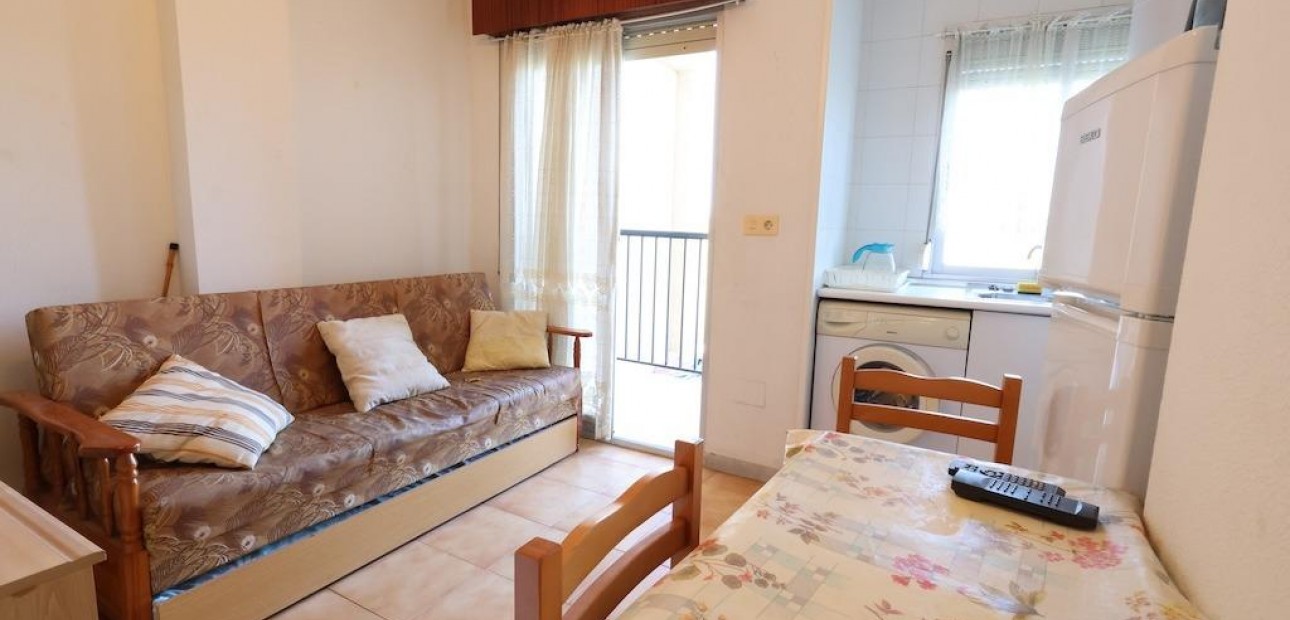 Sale - Apartment / flat -
Torrevieja - La Mata pueblo