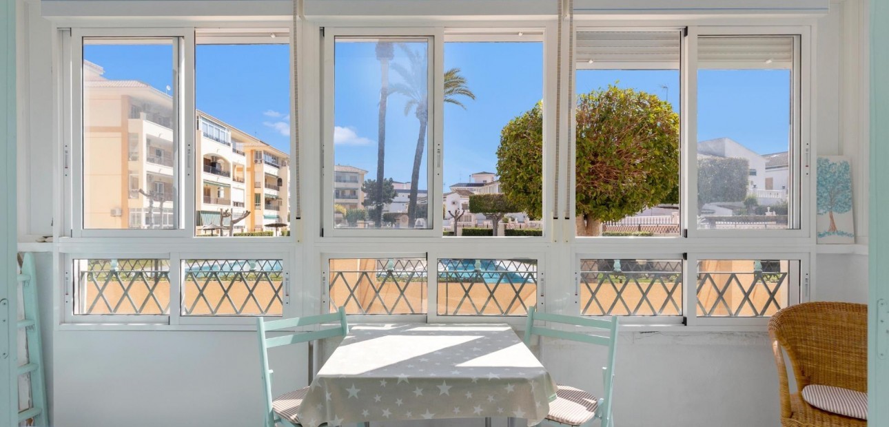 Herverkoop - Studio -
Torrevieja - Los Europeos