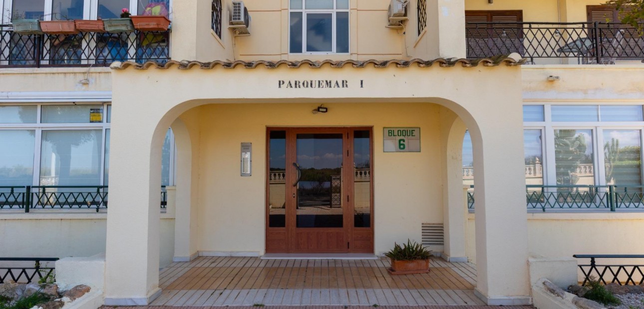 Herverkoop - Studio -
Torrevieja - Los Europeos