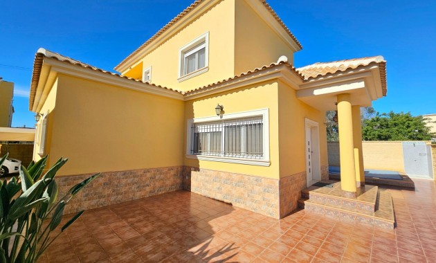 Herverkoop - Villa -
San Fulgencio - San fulgencio pueblo