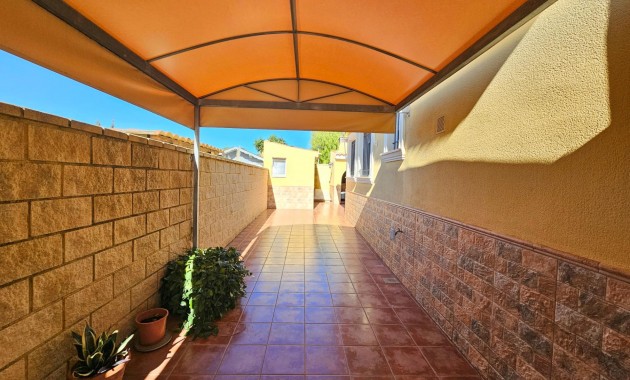 Herverkoop - Villa -
San Fulgencio - San fulgencio pueblo