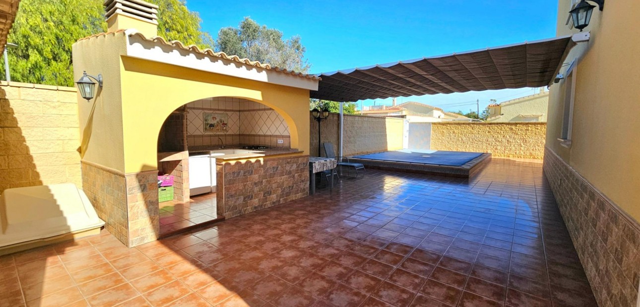 Herverkoop - Villa -
San Fulgencio - San fulgencio pueblo