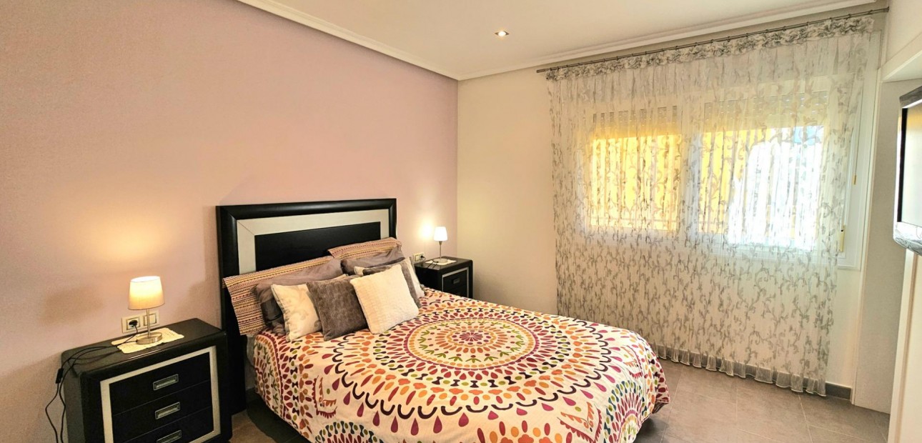 Herverkoop - Villa -
San Fulgencio - San fulgencio pueblo