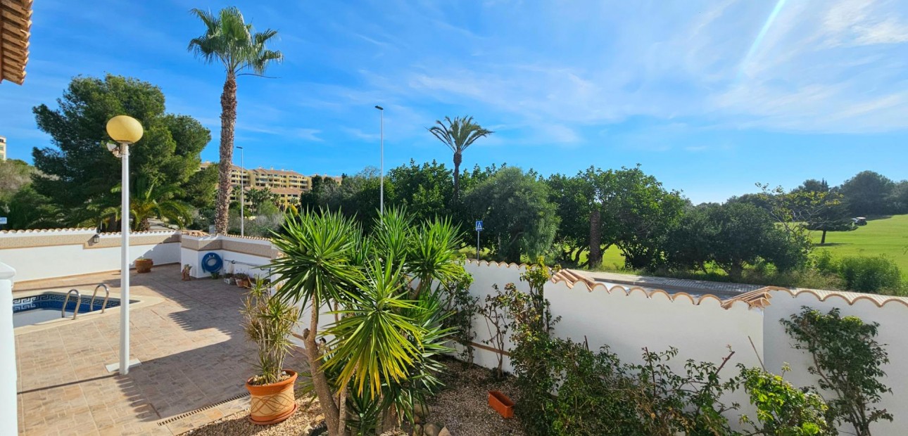 Herverkoop - Villa -
Orihuela Costa - Lomas de Campoamor-Las Ramblas