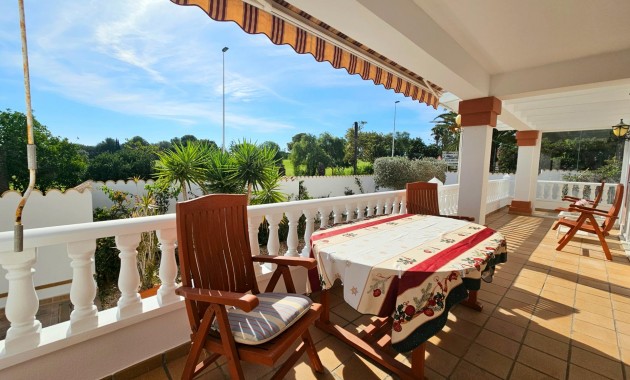 Herverkoop - Villa -
Orihuela Costa - Lomas de Campoamor-Las Ramblas