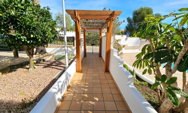 Herverkoop - Villa -
Orihuela Costa - Lomas de Campoamor-Las Ramblas