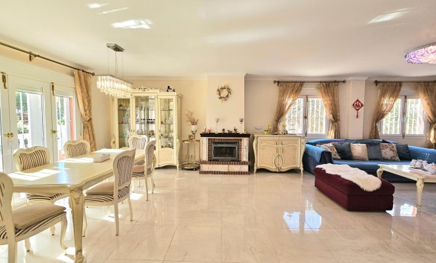 Herverkoop - Villa -
Orihuela Costa - Lomas de Campoamor-Las Ramblas