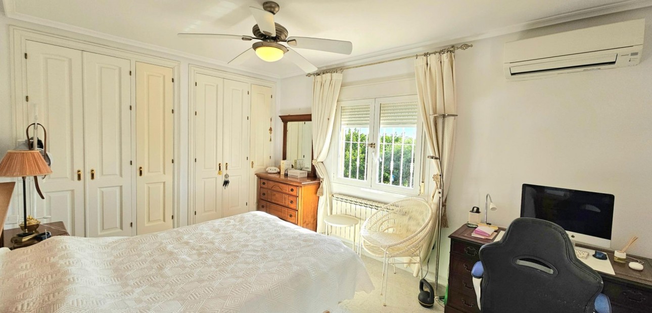 Herverkoop - Villa -
Orihuela Costa - Lomas de Campoamor-Las Ramblas