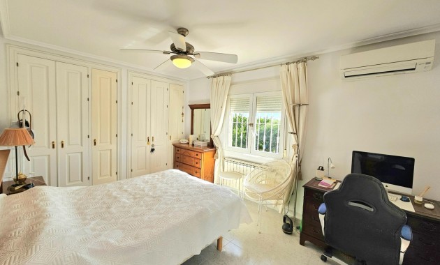 Herverkoop - Villa -
Orihuela Costa - Lomas de Campoamor-Las Ramblas