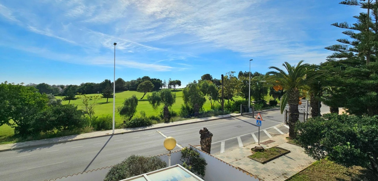 Herverkoop - Villa -
Orihuela Costa - Lomas de Campoamor-Las Ramblas