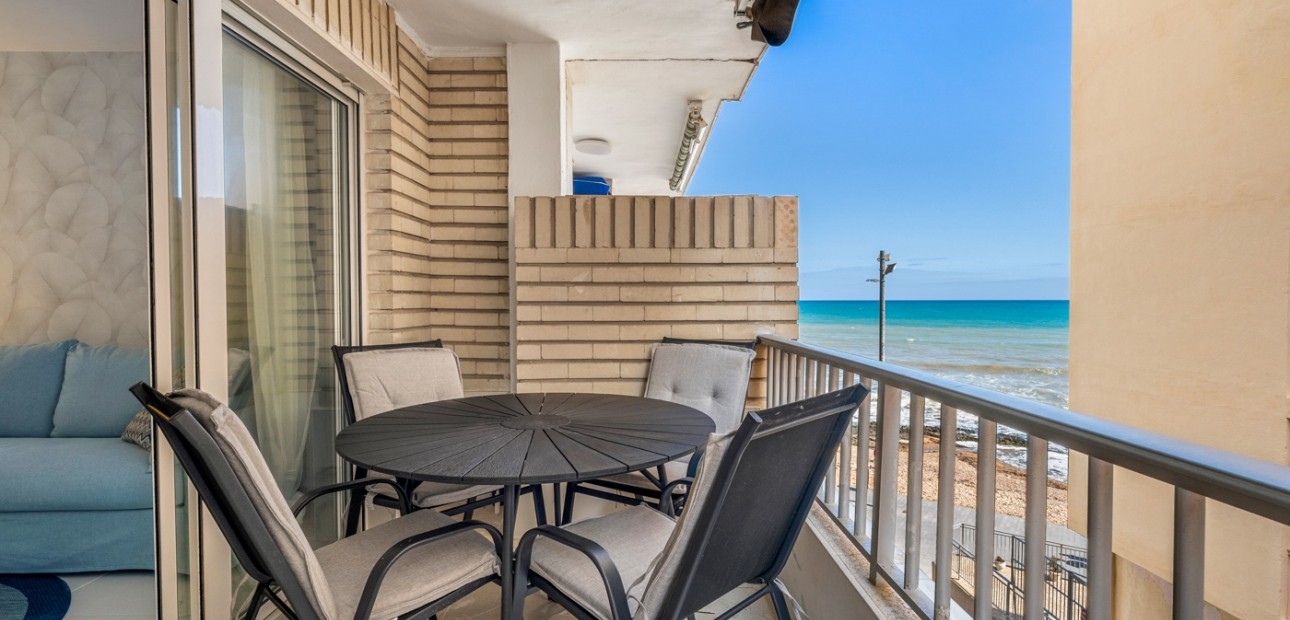 Herverkoop - Appartement / flat -
Torrevieja - Playa Del Cura