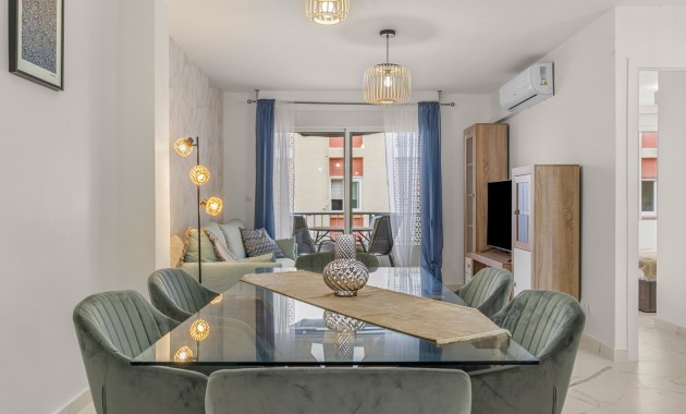 Herverkoop - Appartement / flat -
Torrevieja - Playa Del Cura