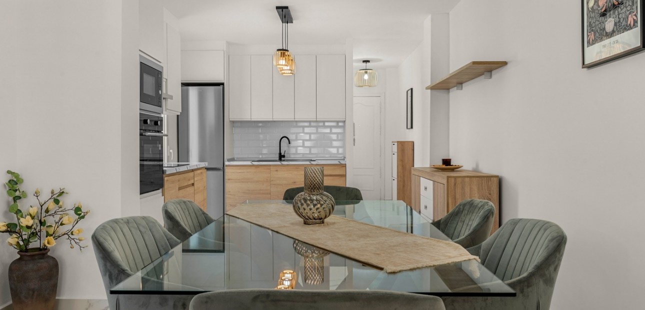 Herverkoop - Appartement / flat -
Torrevieja - Playa Del Cura