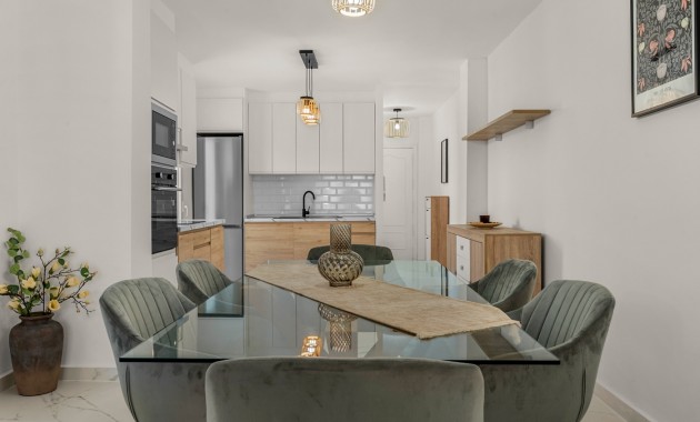 Herverkoop - Appartement / flat -
Torrevieja - Playa Del Cura