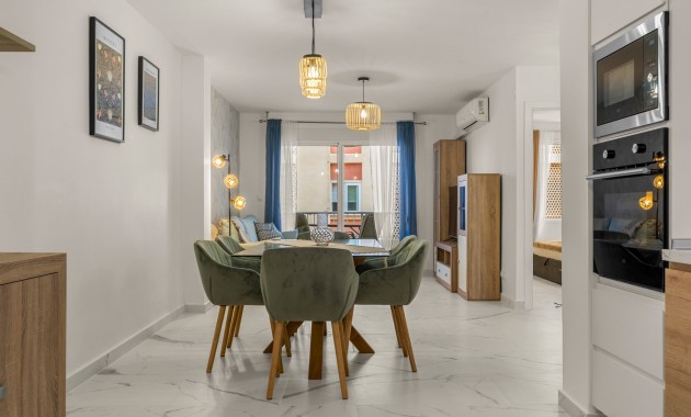 Herverkoop - Appartement / flat -
Torrevieja - Playa Del Cura