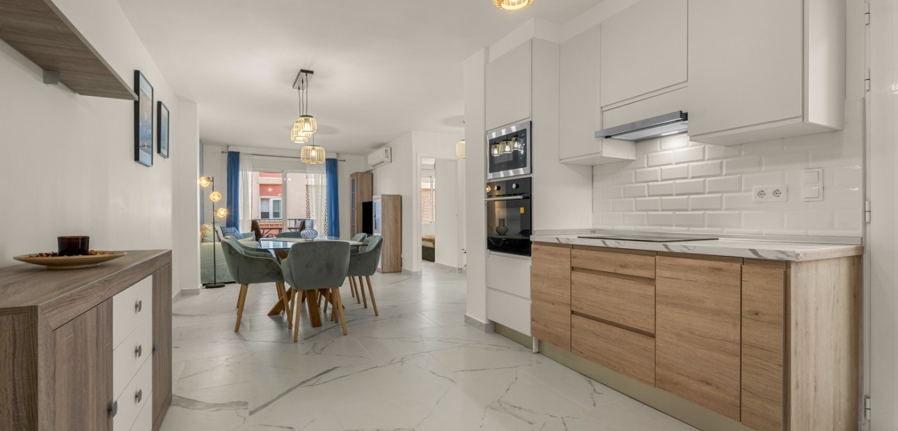 Herverkoop - Appartement / flat -
Torrevieja - Playa Del Cura