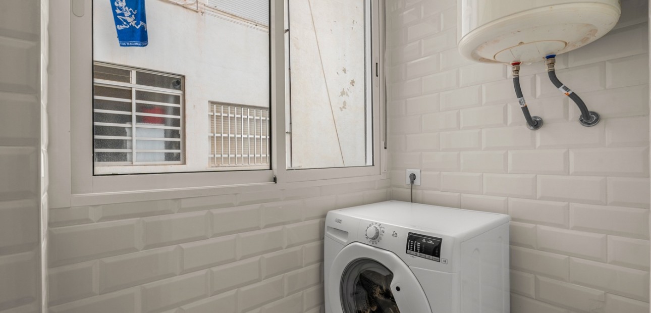 Herverkoop - Appartement / flat -
Torrevieja - Playa Del Cura