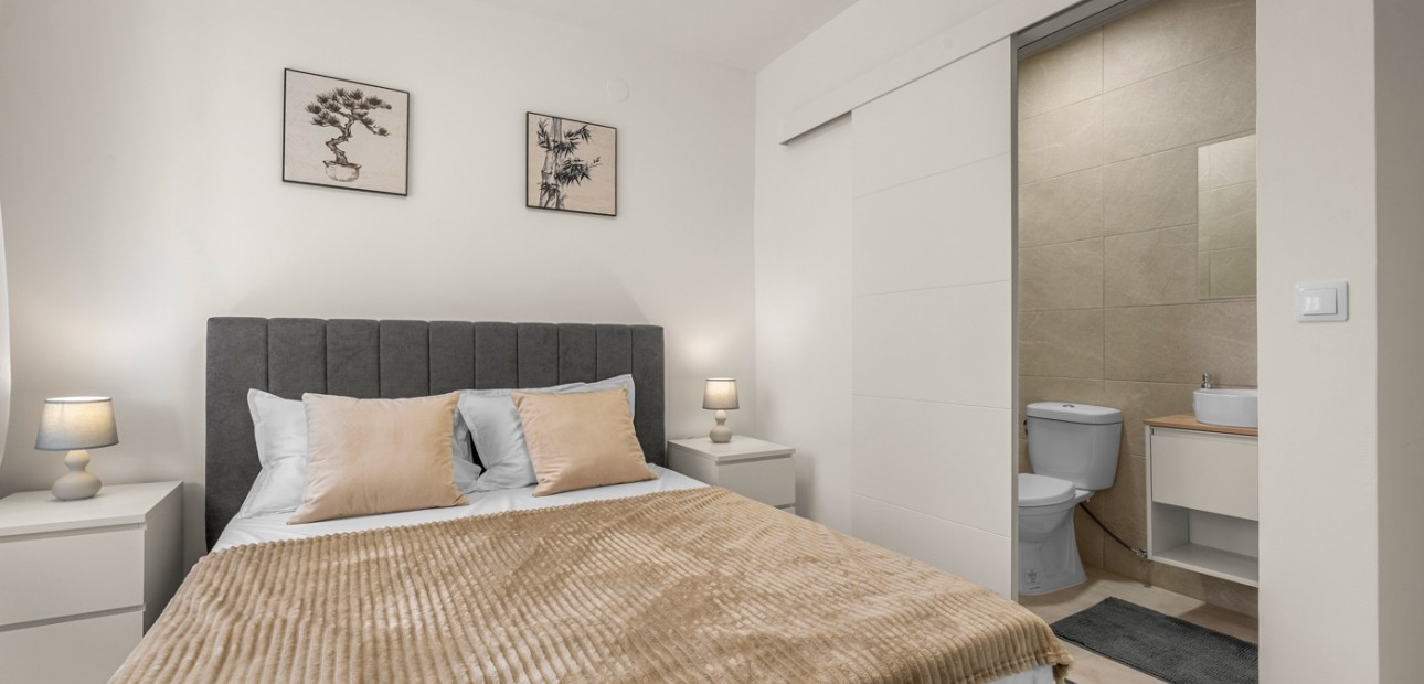 Herverkoop - Appartement / flat -
Torrevieja - Playa Del Cura