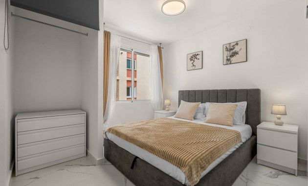 Herverkoop - Appartement / flat -
Torrevieja - Playa Del Cura