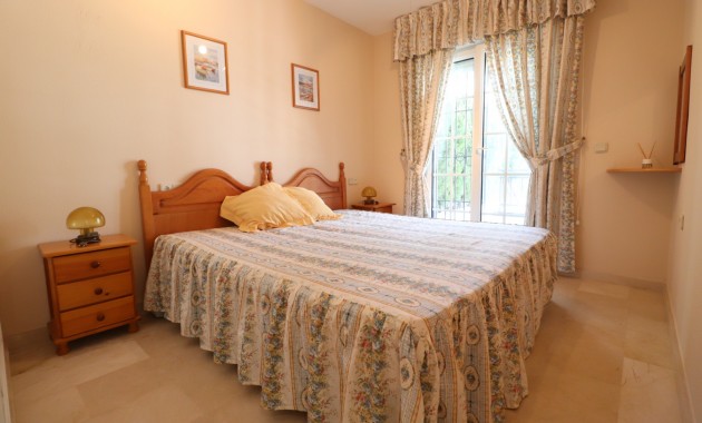 Herverkoop - Bungalow -
Orihuela Costa - Villamartin