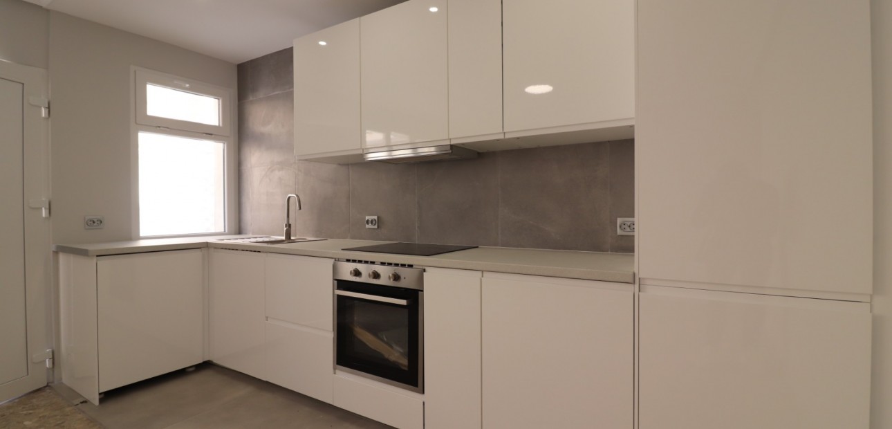 Herverkoop - Appartement / flat -
Torrevieja - Torre La Mata