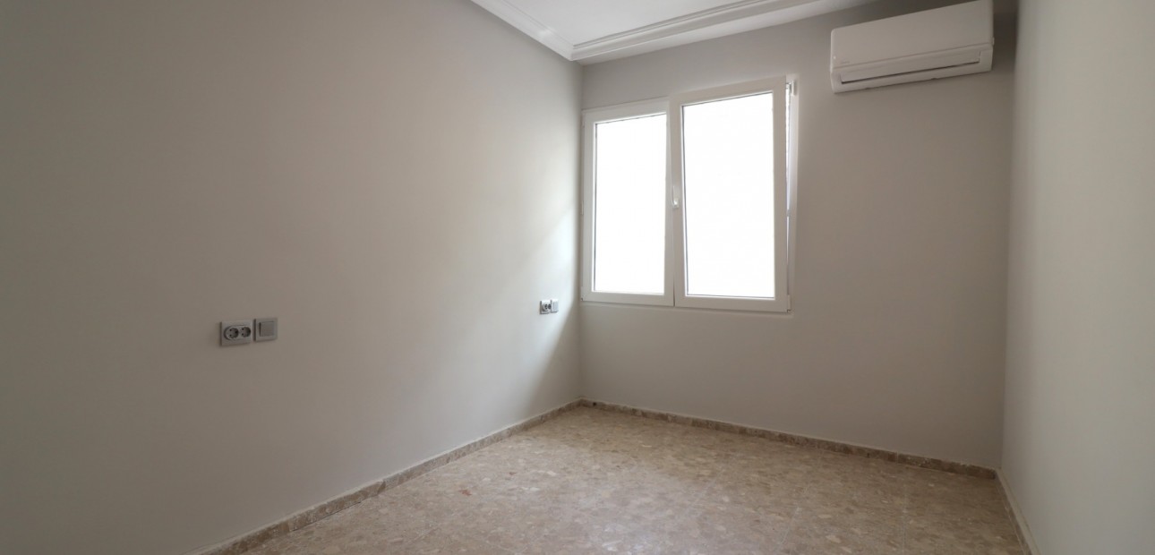 Herverkoop - Appartement / flat -
Torrevieja - Torre La Mata