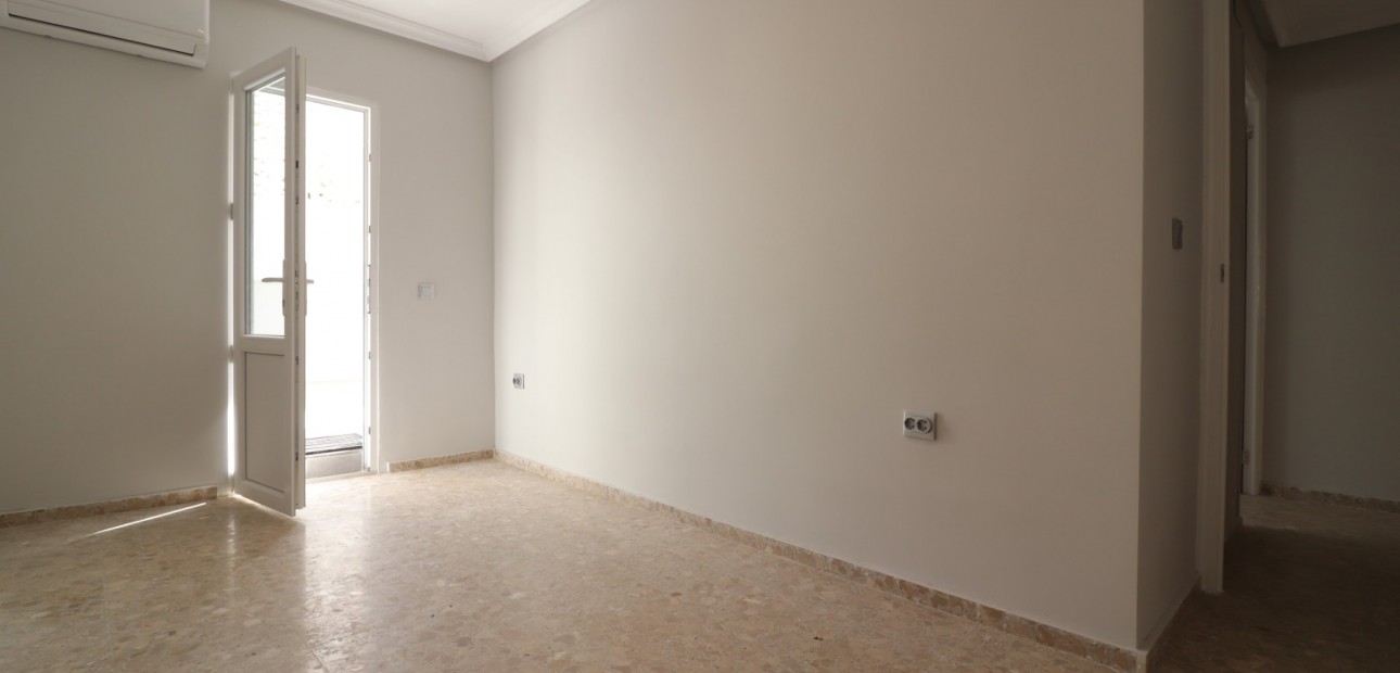 Herverkoop - Appartement / flat -
Torrevieja - Torre La Mata