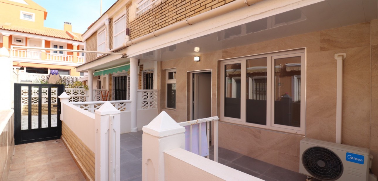 Herverkoop - Appartement / flat -
Torrevieja - Torre La Mata