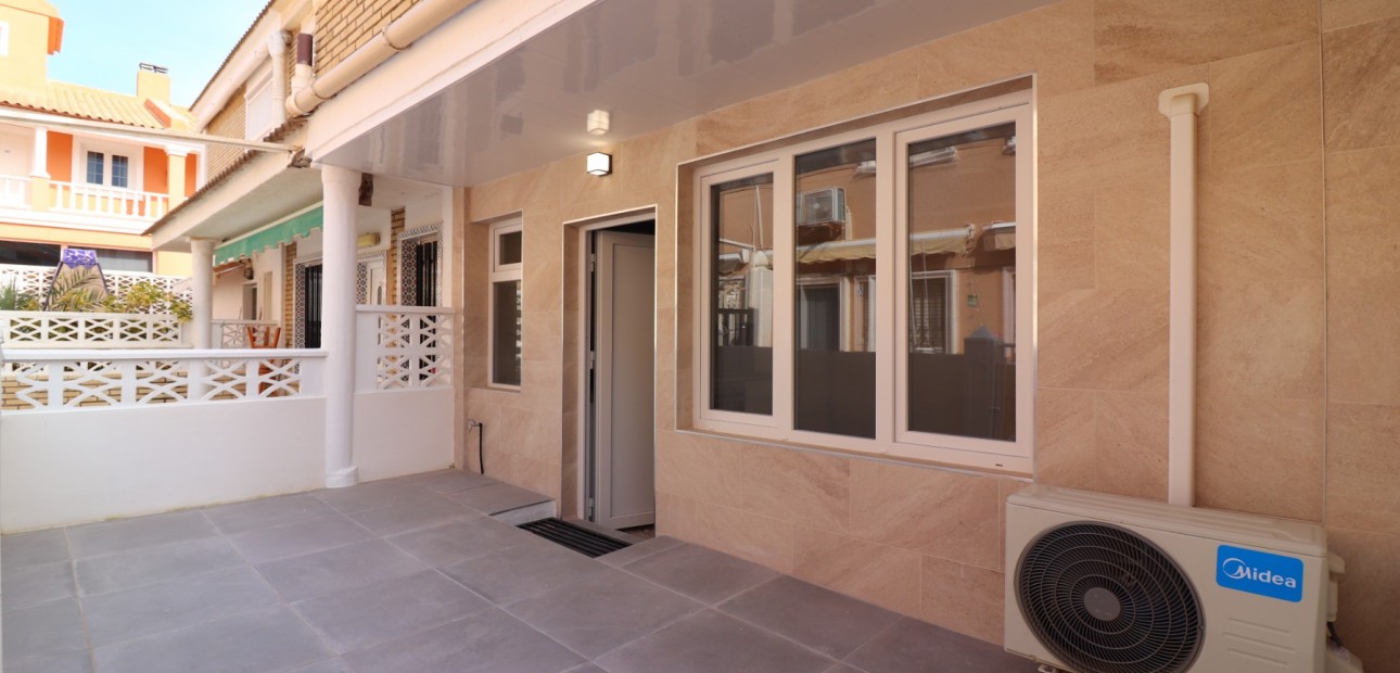 Herverkoop - Appartement / flat -
Torrevieja - Torre La Mata