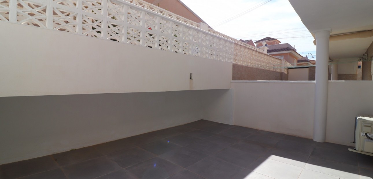 Herverkoop - Appartement / flat -
Torrevieja - Torre La Mata