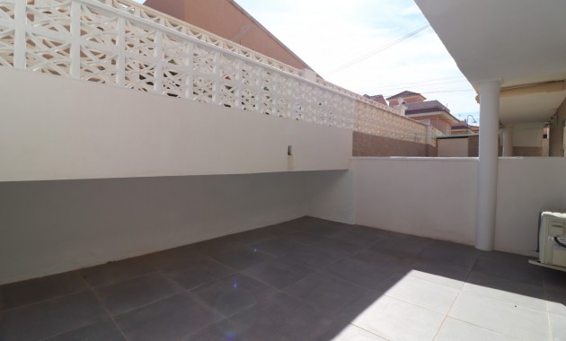 Herverkoop - Appartement / flat -
Torrevieja - Torre La Mata