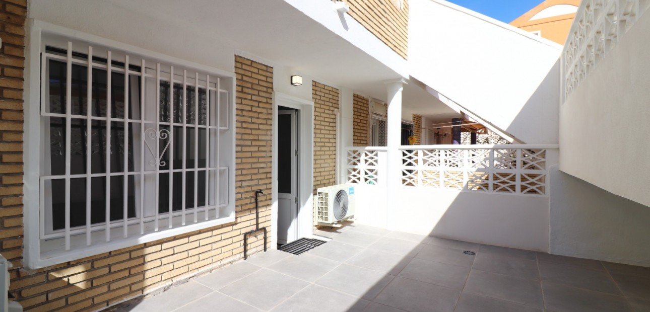 Herverkoop - Appartement / flat -
Torrevieja - Torre La Mata