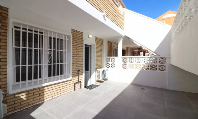 Herverkoop - Appartement / flat -
Torrevieja - Torre La Mata