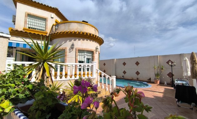 Herverkoop - Detached Villa -
Guardamar del Segura - El Raso