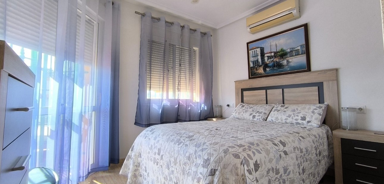 Herverkoop - Detached Villa -
Guardamar del Segura - El Raso