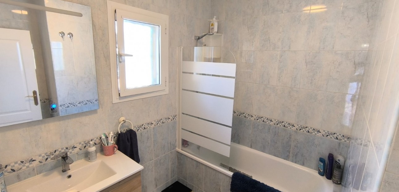 Herverkoop - Detached Villa -
Guardamar del Segura - El Raso